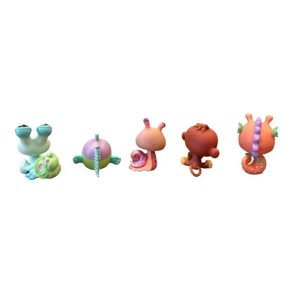 Littlest Pet Shop LPS Summer Beach Tiki Jungle Hut Surf Shop Lot Pets & More